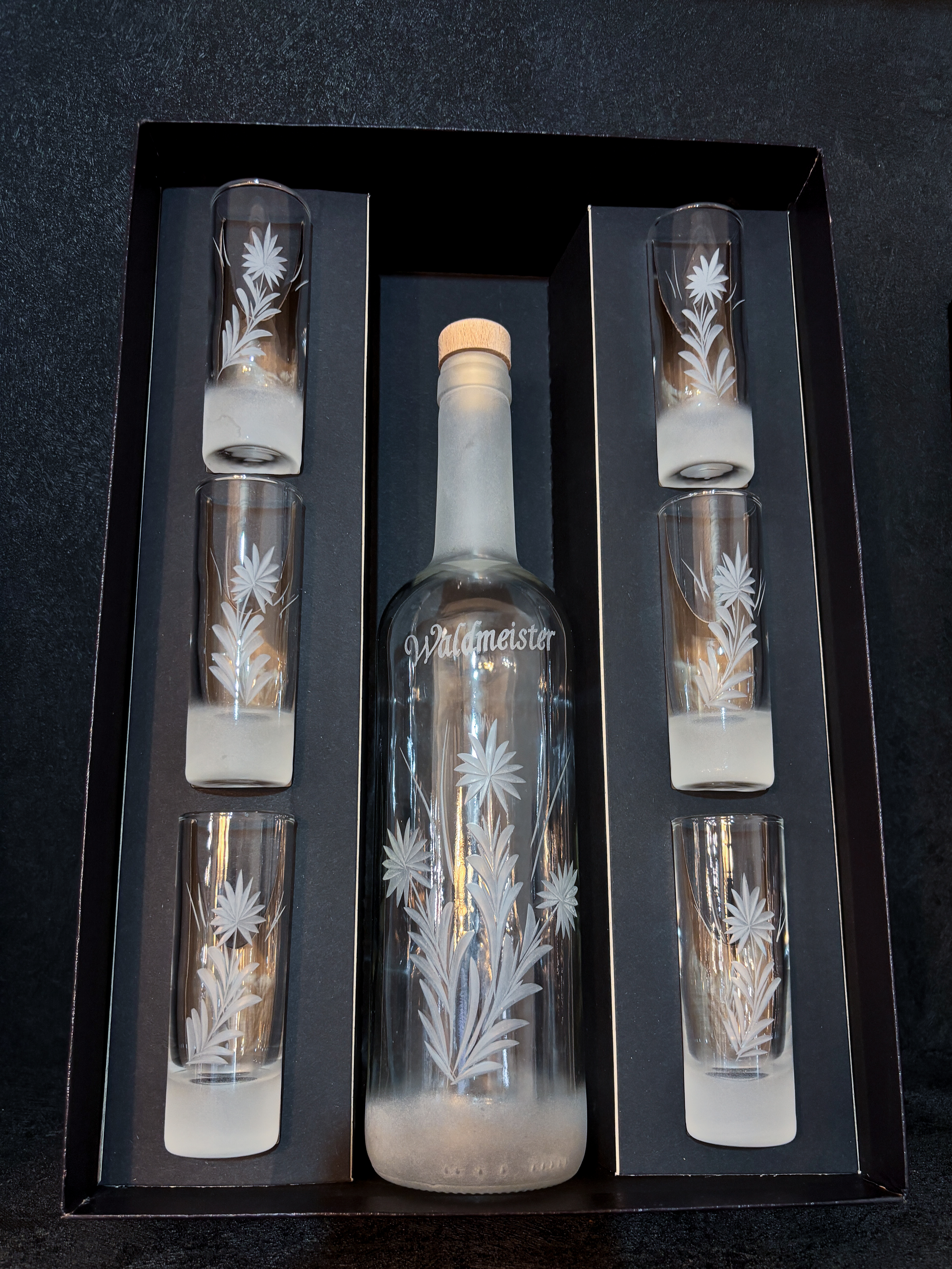 Coffret Bouteille + 6 Verres